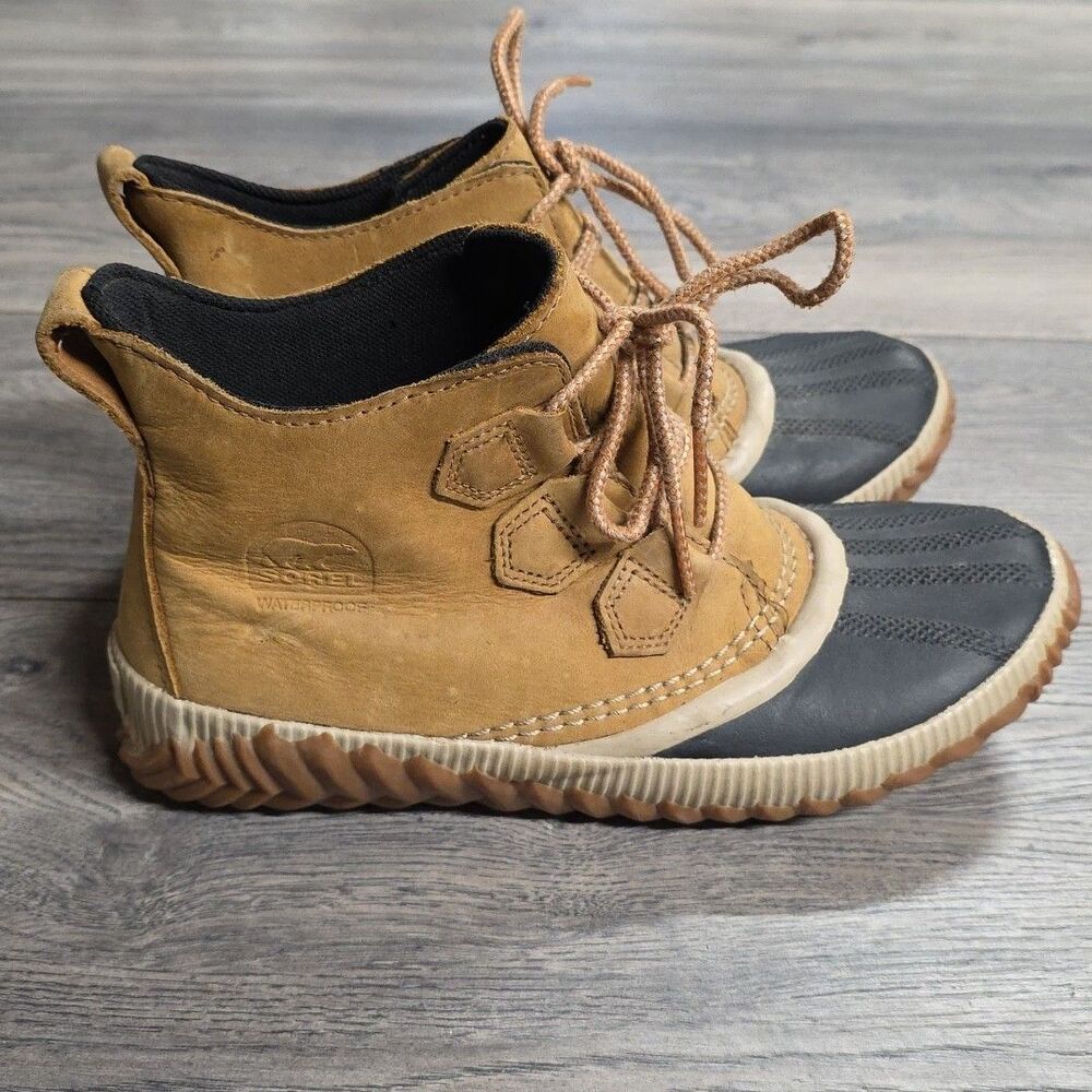 Sorel Out 'N About Brown Leather Rubber Lace Ankle Duck Boots Size 7.5